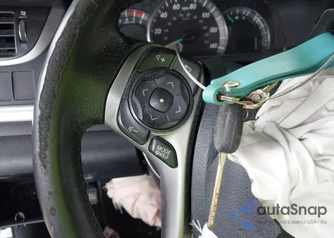 2013 Toyota Camry Se z USA, uszkodzony, nr VIN 4T1BF1FK9DU295745